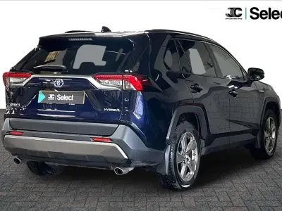 Usado Toyota RAV4 Hybrid Design 214 CV (157 kW) 2019 Azul SUV