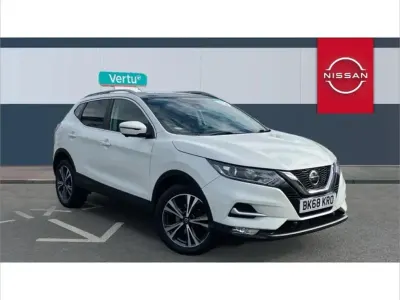 Used Nissan Qashqai N-Connecta 115 HP (84 kW) 2018 White SUV