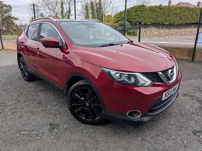 Used Nissan Qashqai Tekna 130 HP (95 kW) 2015 Red SUV