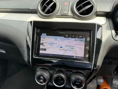 Used Suzuki Swift SZ5 90 HP (66 kW) 2019 White Hatchback