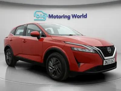 Used Nissan Qashqai Acenta Premium 140 HP (102 kW) 2023 Red SUV
