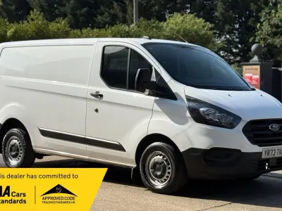 Used Ford Transit Custom S 105 HP (77 kW) 2023 White Van