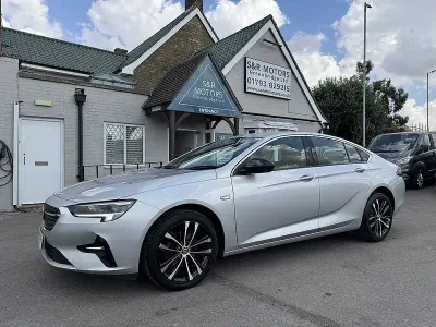 Used Vauxhall Insignia Design Edition 120 HP (88 kW) 2022 Silver Hatchback