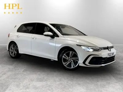Używany VW Golf VIII R-line 130 KM (95 kW) 2022 Biały Hatchback