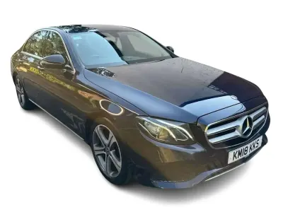 Used Mercedes E220 SE 194 HP (142 kW) 2018 Blue Sedan