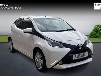 Used Toyota Aygo x-press 69 HP (50 kW) 2016 Hatchback