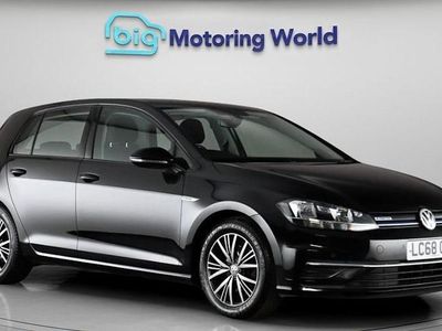 Used VW Golf VII SE 131 HP (96 kW) 2018 Black Hatchback