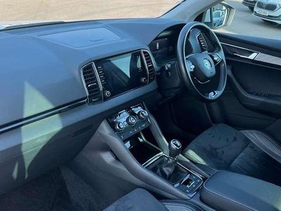 Used Skoda Karoq SE L 116 HP (85 kW) 2023 White SUV