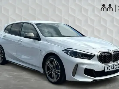 Używany BMW M135 Comfort Edition 301 KM (221 kW) 2024 Biały Hatchback
