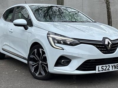 Used Renault Clio V SE 90 HP (66 kW) 2022 White Hatchback