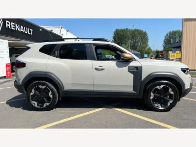 Used Dacia Duster Extreme 130 HP (95 kW) 2025 White SUV