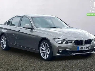Usado BMW 330e Luxury Line 252 CV (185 kW) 2017 Plateado Berlina