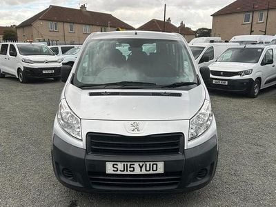Second-hand Peugeot Expert Comfort 130 CP (95 kW) 2015 Van