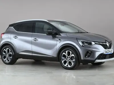 Usado Renault Captur Techno 143 CV (105 kW) 2023 Gris SUV