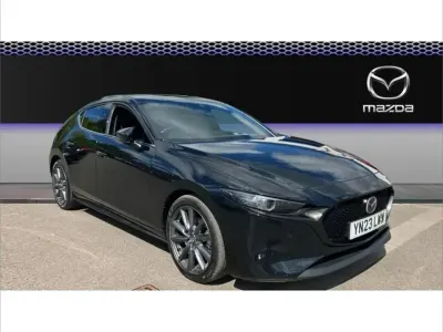 Begagnad Mazda 3 Inclusive 120 HK (88 kW) 2023 Svart Halvkombi