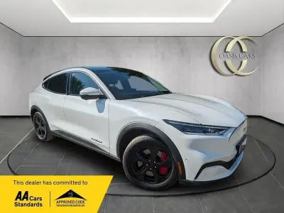 Used Ford Mustang Mach-E Extended Range 275 kW (375 HP) 2021 White SUV