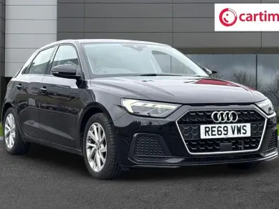 Usado Audi A1 Sportback Sport 116 HP (85 kW) 2019 Preto Citadino