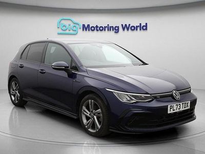 Second-hand VW Golf VIII R-line 150 CP (110 kW) 2024 Albastru Hatchback