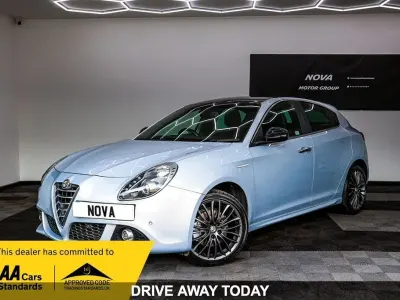Used Alfa Romeo Giulietta 150 HP (110 kW) 2016 Silver/black Hatchback