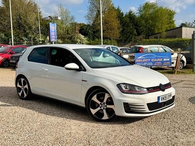 Begagnad VW Golf VII GTI 2015 Vit Halvkombi