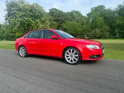 Second-hand Audi A4 S-Line 256 CP (188 kW) 2005 Roșu Berlinǎ