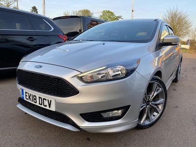 Used Ford Focus ST-Line 150 HP (110 kW) 2018 Silver Hatchback