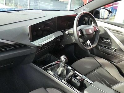 Used Vauxhall Astra 128 HP (94 kW) 2024 Blue Hatchback