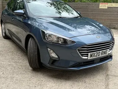 Used Ford Focus Zetec 101 HP (74 kW) 2020 Blue Hatchback