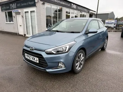 Used Hyundai i20 SE 84 HP (61 kW) 2017 Blue Coupe