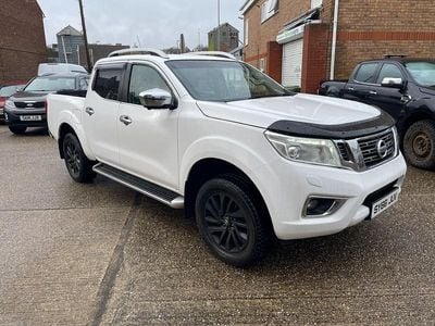 Used Nissan Navara Tekna 190 HP (139 kW) 2016 White Pickup