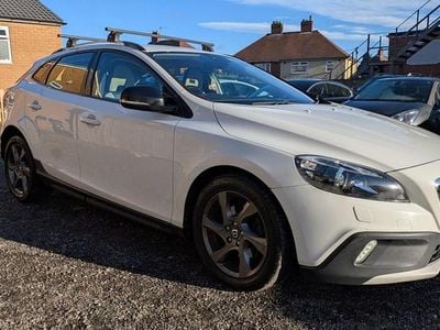 Used 2014 Volvo V40 CC Estate | £3,299 (Fair price)
