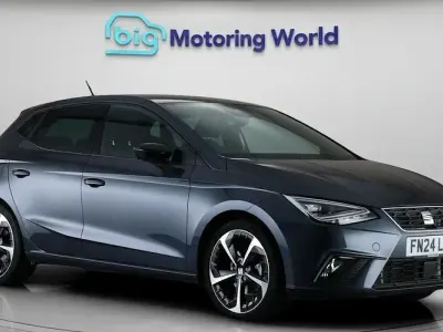 Begagnad Seat Ibiza FR Sport 110 HK (80 kW) 2023 Grå Halvkombi