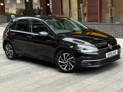 Używany VW Golf VII Match 2019 Czarny Hatchback