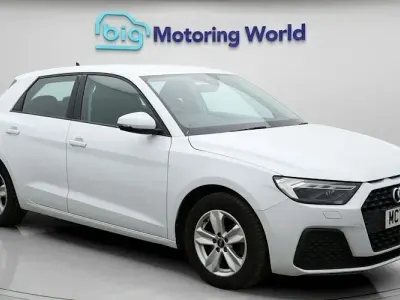 Usado Audi A1 Sportback 110 HP (80 kW) 2023 Branco Citadino