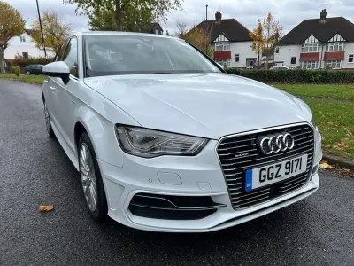 Begagnad Audi A3 Sportback e-tron Advanced 2015 Vit Halvkombi