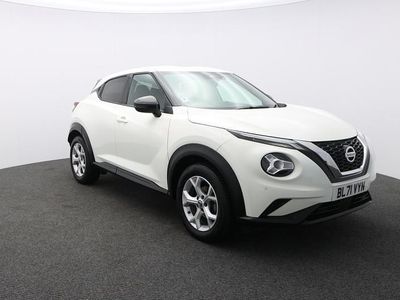 Usado Nissan Juke N-Connecta 114 HP (83 kW) 2022 Branco SUV