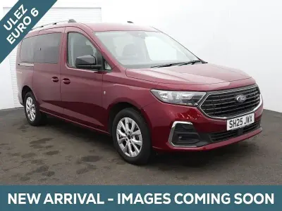 Used Ford Grand Tourneo Connect 122 HP (89 kW) 2025 Red MPV