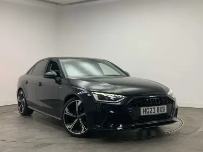 Usado Audi A4 Black Edition 147 HP (108 kW) 2023 Preto Sedan