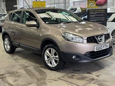 Used Nissan Qashqai Acenta 117 HP (86 kW) 2013 Beige SUV