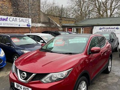 Used Nissan Qashqai Acenta Premium 115 HP (84 kW) 2014 Red SUV