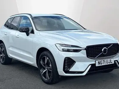 Usado Volvo XC60 R-Design 197 HP (144 kW) 2021 SUV