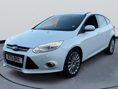 Used Ford Focus Titanium X 115 HP (84 kW) 2011 White Hatchback