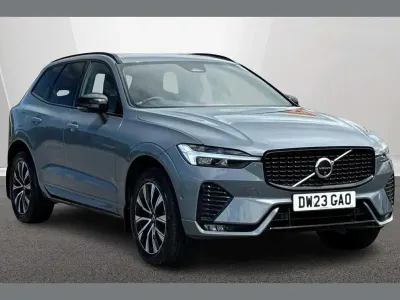 Used Volvo XC60 Plus 247 HP (181 kW) 2023 Grey SUV