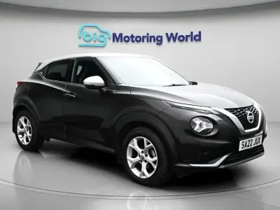 Usado Nissan Juke N-Connecta 114 HP (83 kW) 2022 Preto SUV