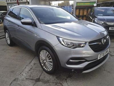 Used Vauxhall Grandland X Sport 130 HP (95 kW) 2018 Grey SUV