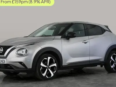 Second-hand Nissan Juke Tekna 114 CP (83 kW) 2022 Argintiu SUV