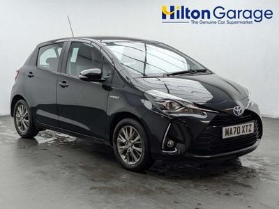 Used Toyota Yaris Hybrid 100 HP (73 kW) 2020 Black Hatchback