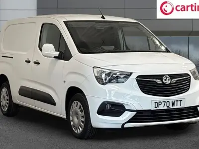 Used Vauxhall Combo Sportive 101 HP (74 kW) 2020 White MPV