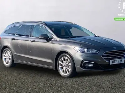 Begagnad Ford Mondeo Zetec 188 HK (138 kW) 2021 Grå Kombi