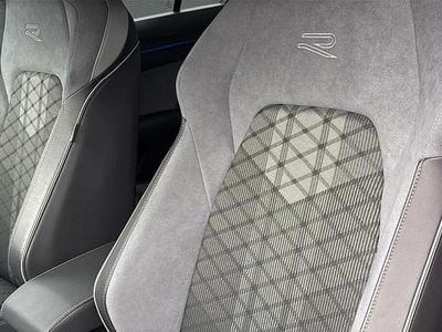 Used VW Golf VIII R-line 147 HP (108 kW) 2023 Grey Hatchback